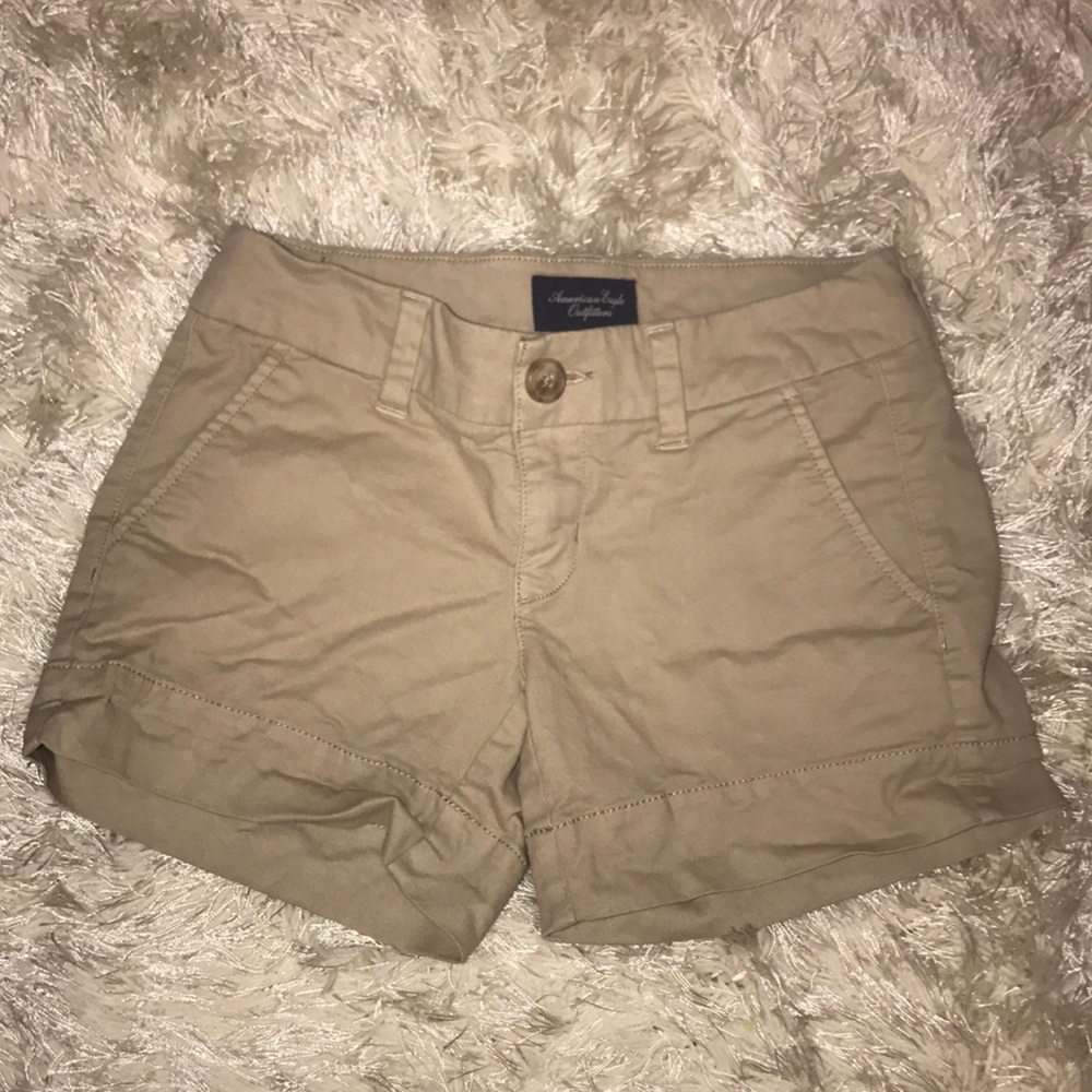 Khaki shorts stretch